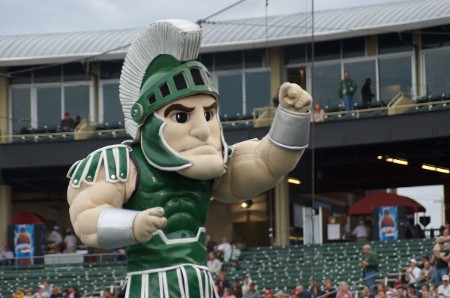 Spartans Favored by 14 over Hoosiers Spartans Favored by 14 over Hoosiers