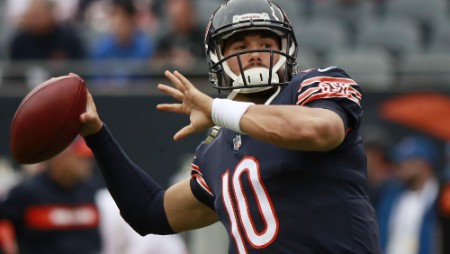 bears favored at redskins on monday night