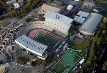 huskies 21 point favorites over hawaii