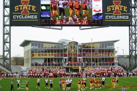 iowa favored by 2.5 over iowa state iowa favored by 2.5 over iowa state